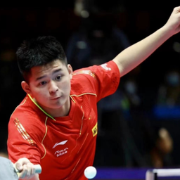 他承担着重 他承担着重